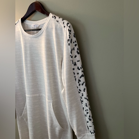 Comfy Lounge Dress - Picture 2 of 5